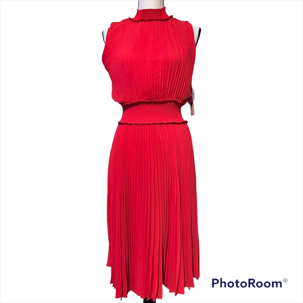 Nanette Lepore size 6 crimson ruby pleated dress sleeveless mock neck 3 button